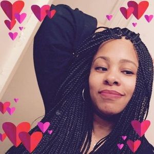 Meet your Posher, Candice